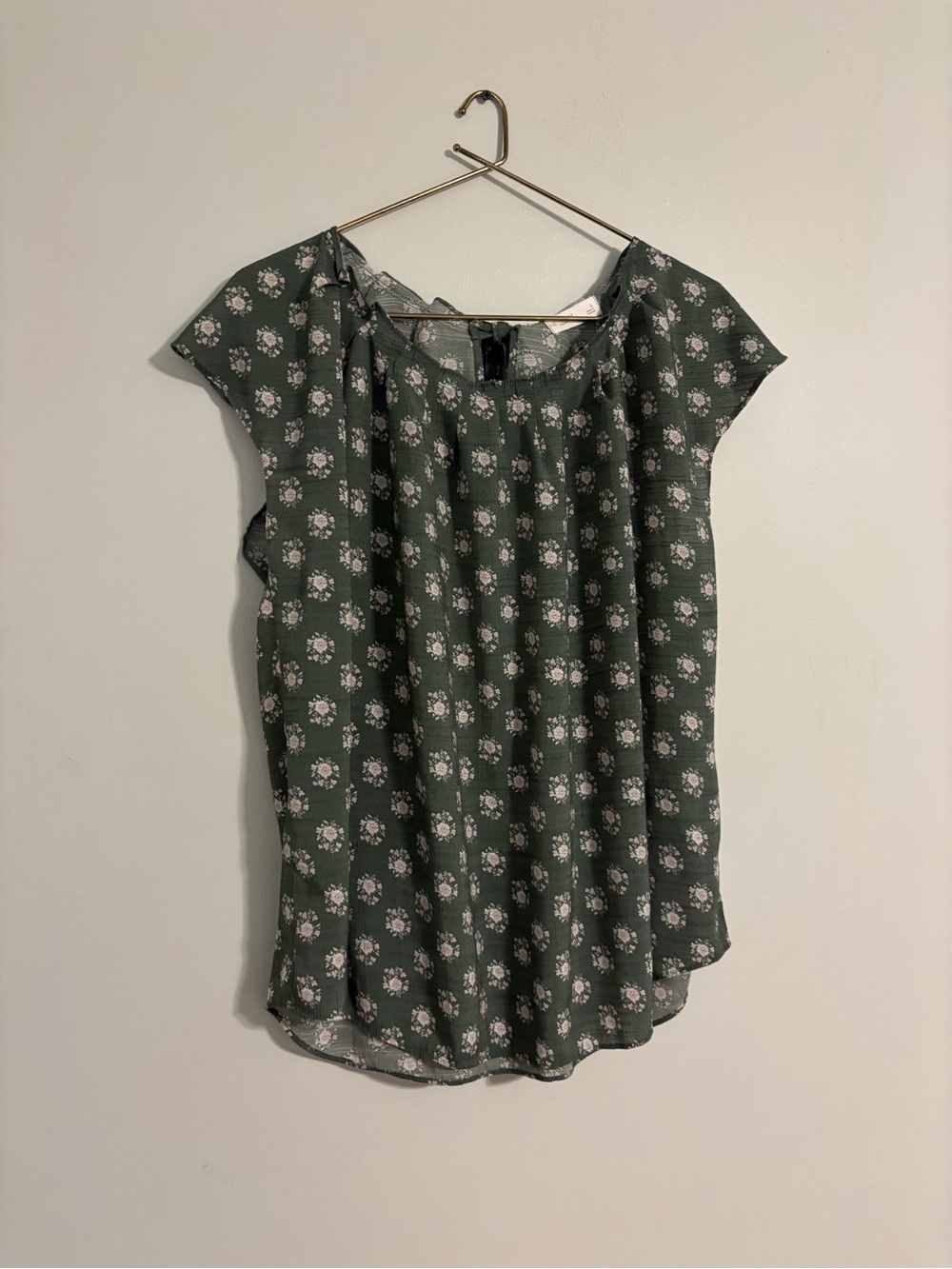 LC Lauren Conrad Women’s Floral Blouse - Size Large - Green/Pink - Picture 4 of 16
